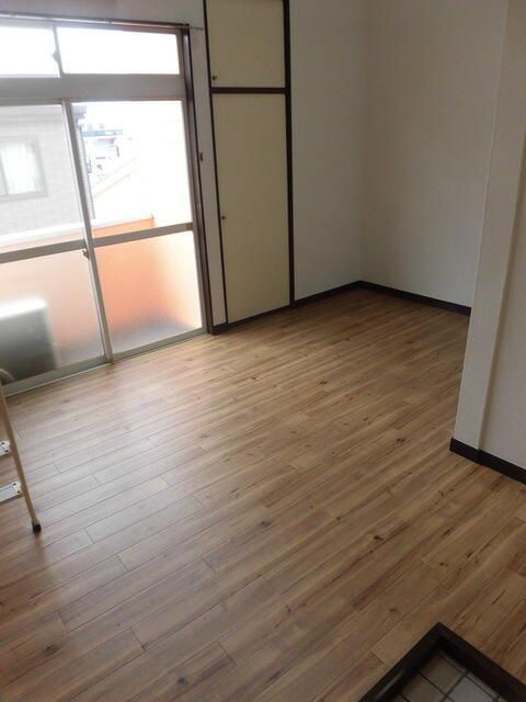 メゾン松永の居間・リビング