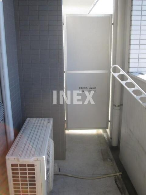横浜市保土ケ谷区天王町１丁目の賃貸マンションのバルコニー