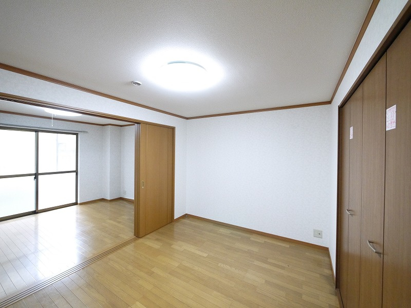 神殿マンション3号棟