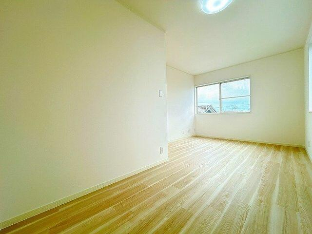浜松市中央区海老塚町の中古一戸建|３階西側洋室（２）