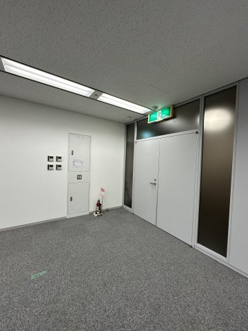 江戸堀センタービルの洋室