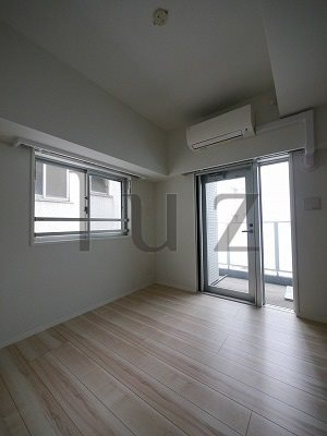 リヴシティ横濱新川町弐番館の寝室