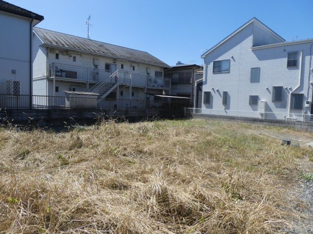 牛島土地の前面道路含む現地写真