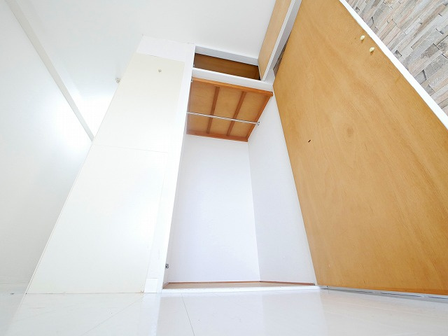 神殿マンション3号棟|お顔が見えるモニター付きインターホンで安心。