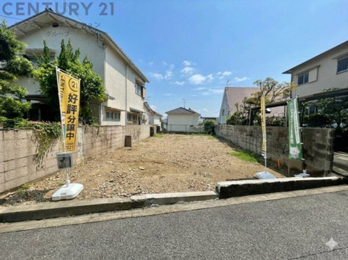 土地建物セット価格3980万円。間取りの自由度の高い自由設計：家族構成や生活動線に合わせて、部屋の数や配置を決められます。