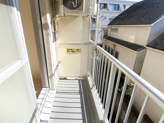 ナズ中馬込レックスのバルコニー|※別部屋参考写真