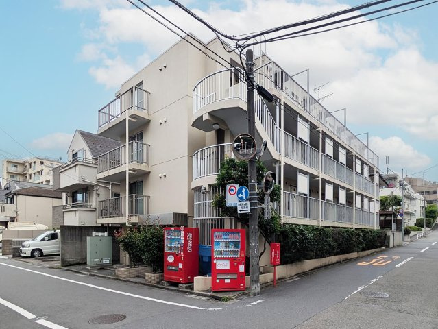 ナズ中馬込レックスの外観