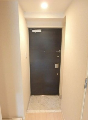 ＮＩＳＨＩ　ＩＫＥＢＵＫＵＲＯ　ＲＥＳＩＤＥＮＣＥの玄関