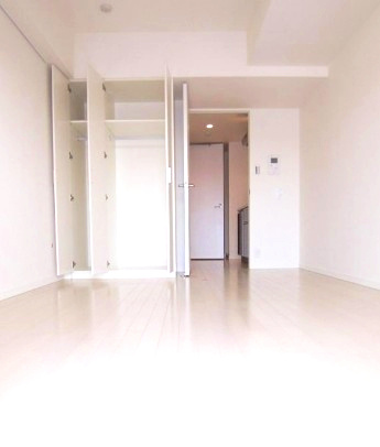 ＮＩＳＨＩ　ＩＫＥＢＵＫＵＲＯ　ＲＥＳＩＤＥＮＣＥの寝室