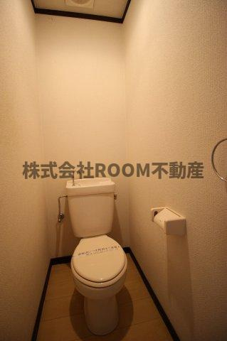 サンライフ都城Ⅰ・Ⅱのトイレ|落ち着いた色調のトイレです