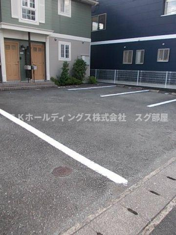 ミニョン　ヴィラの駐車場