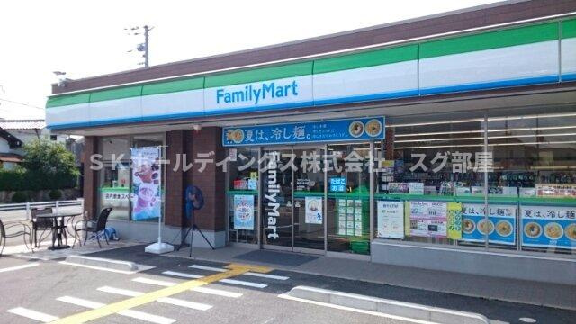 ミニョン　ヴィラの周辺|ファミリーマート福知山荒河店まで240m