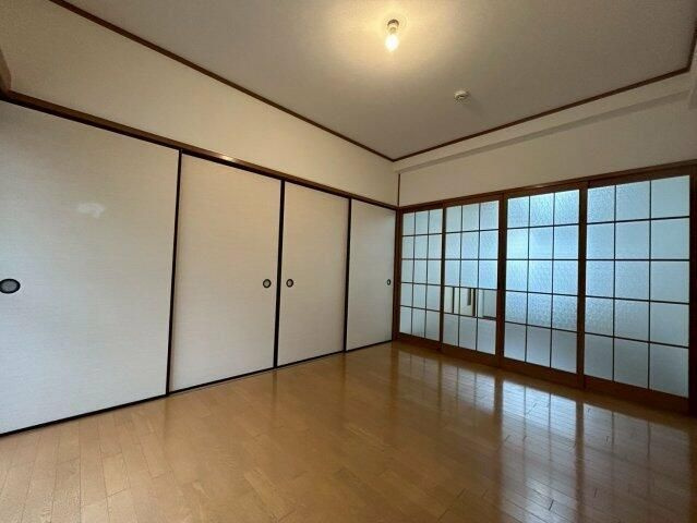 青梅市長淵２丁目の賃貸マンションの居間・リビング