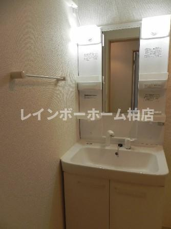 特典：仲介手数料が50％OFFです‼の洗面所|コンパクトで使いやすい洗面所