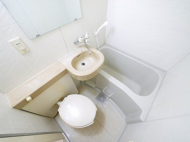 シティパレスやすらぎの道Ｐ６の浴室|ゆったり過ごせるお風呂です