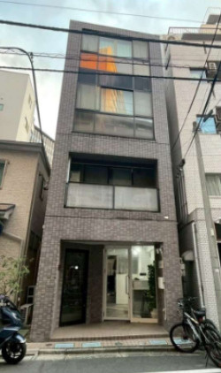 高橋ビルの外観