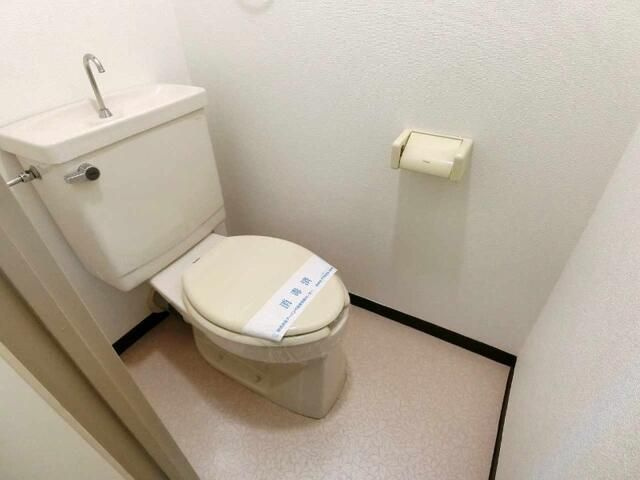 ドミシル池袋のトイレ