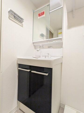 セレヌコート新江古田の洗面所