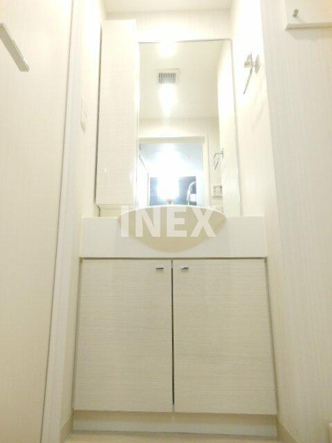 横浜市中区花咲町１丁目の賃貸マンションの独立洗面台