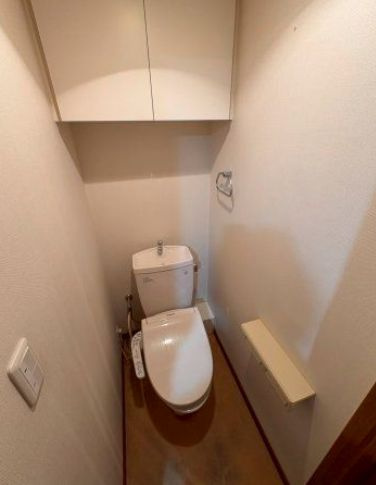センチュリーハイツ御徒町モダニカのトイレ|ゆったりとした空間のトイレです