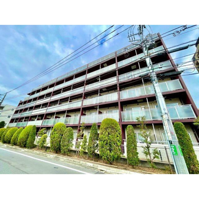 【外観】 | レジディア荻窪 | 鉄筋コンクリート造のがっちりとした建物。