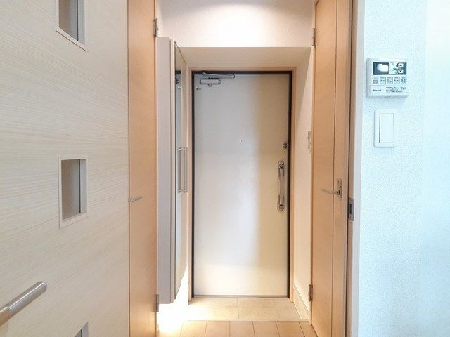 ラウレア　Ｋの玄関