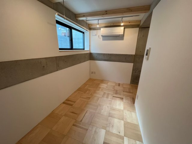 GRIDの内装