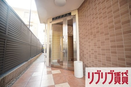 アイデアルのエントランス