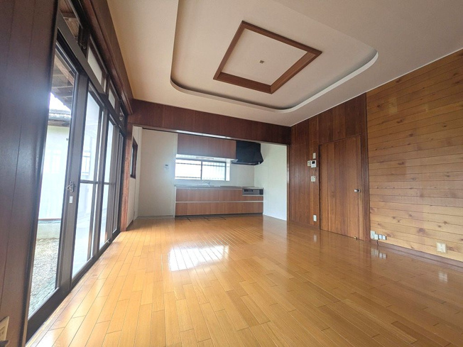【居間・リビング】 | 宗像市陵厳寺3丁目戸建