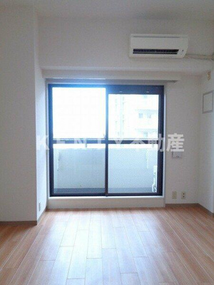 【居間・リビング】 | ストークプラザ武蔵小山 | こちらの居間で趣味の時間をお楽しみください