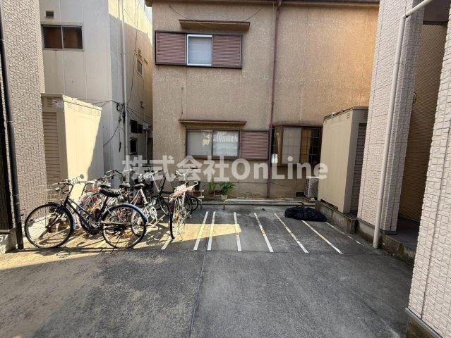Wistaria加美南の駐車場