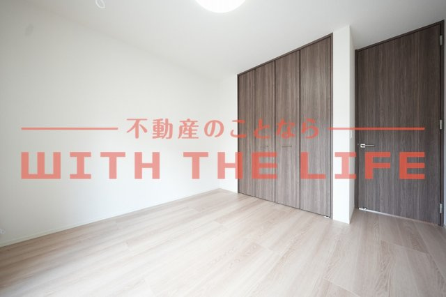 ラ・ルーチェ宮の陣駅前【10.000円キャッシュバック対象物件】の洋室|きれいな洋室です