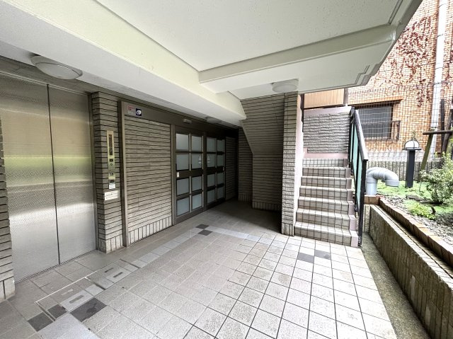 家具付リノベマンション☆リノベされて生まれ変わったお部屋ですぐに始められる新生活♪エアコン付きが何気に嬉しい☆駅も学校もスーパーも近いのは超嬉しい♪【リノベ／ラフィネステージ横浜南】のその他共用部分