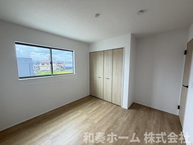リナージュ ネクスジー 北島町鯛浜01期の洋室