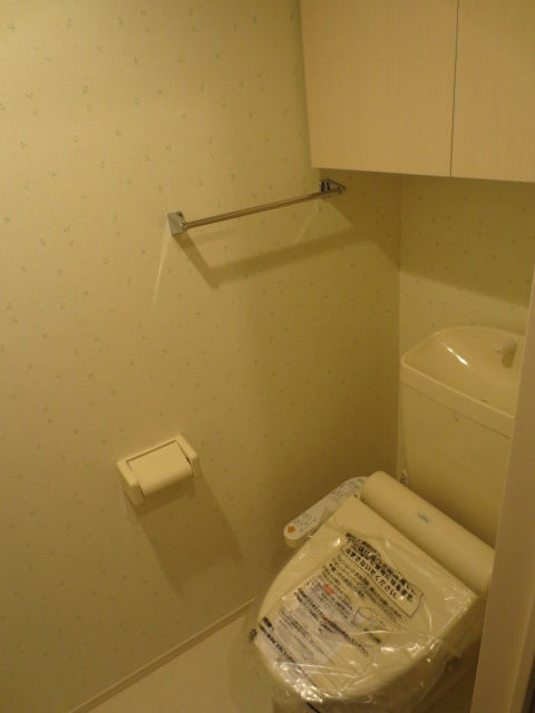 ヴィルヌーブ伍番街【キャッシュバック対象】のトイレ|コンパクトで使いやすいトイレです