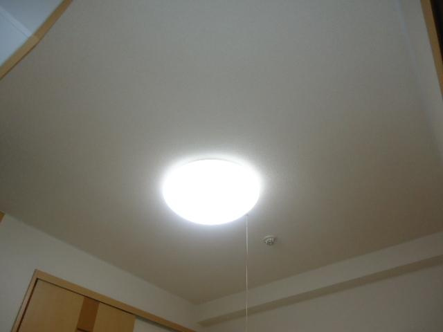 フェアリー西市の設備|照明器具