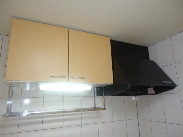 フェアリー西市のキッチン|キッチン吊戸