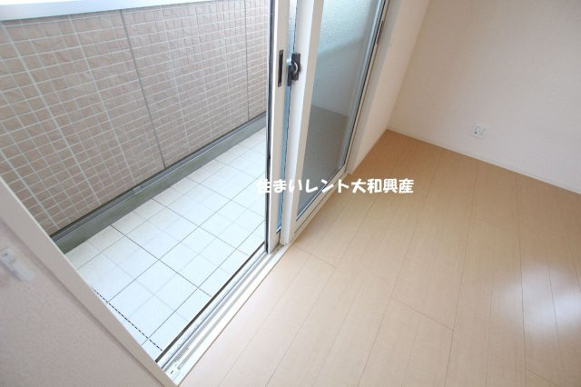 ブライトガーデン新磯野のバルコニー
