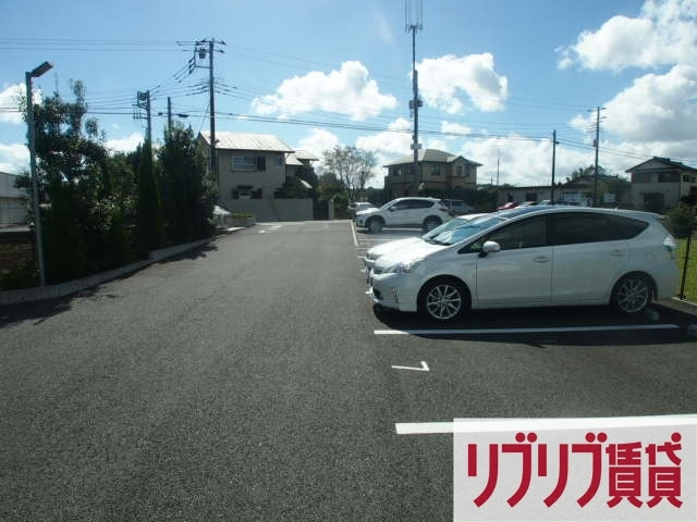 フェリシティ小倉の駐車場