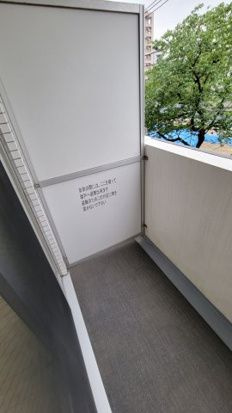 レアライズ日暮里のバルコニー