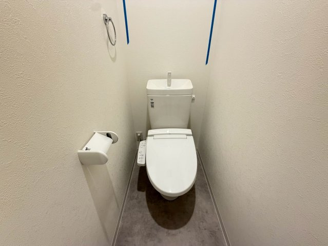 セレニティ小若江B棟のトイレ