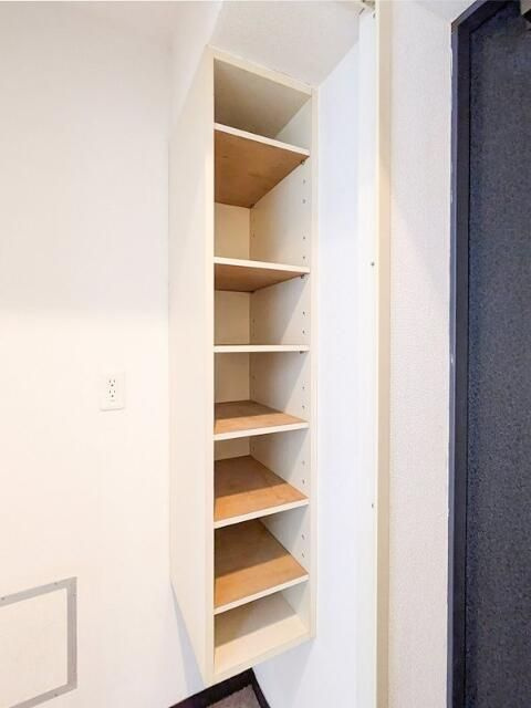 フェニックス茗荷谷の玄関