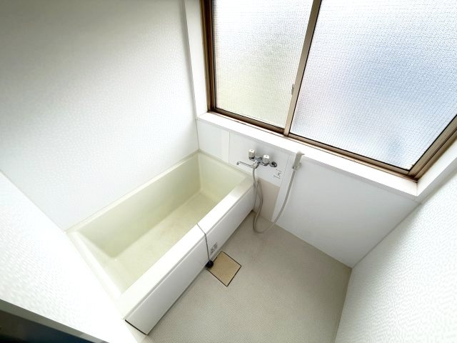 上信ハイツの浴室