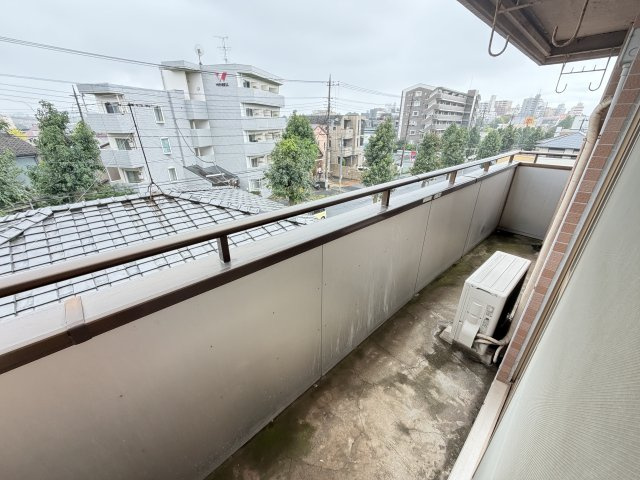 上信ハイツのバルコニー