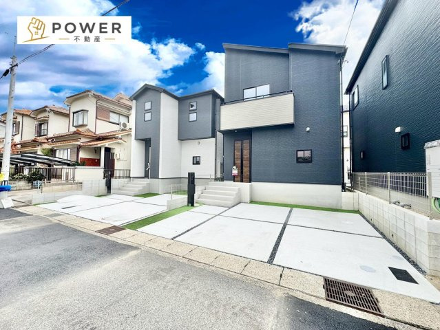 グラファーレ　尾張旭市大塚町の外観|落ち着いた色合いと上品な質感の外観は、家族の成長とともに永く愛せるデザインを実現しています。