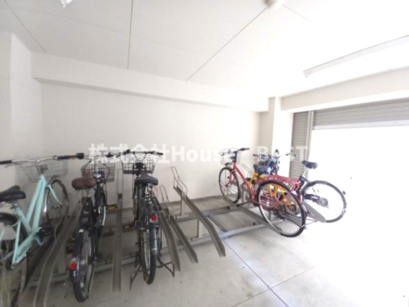 maison du etoilesの駐車場