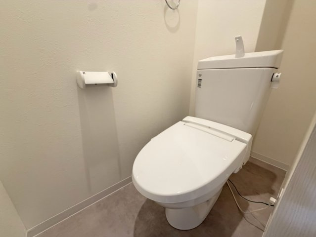 セレニティ小若江B棟のトイレ