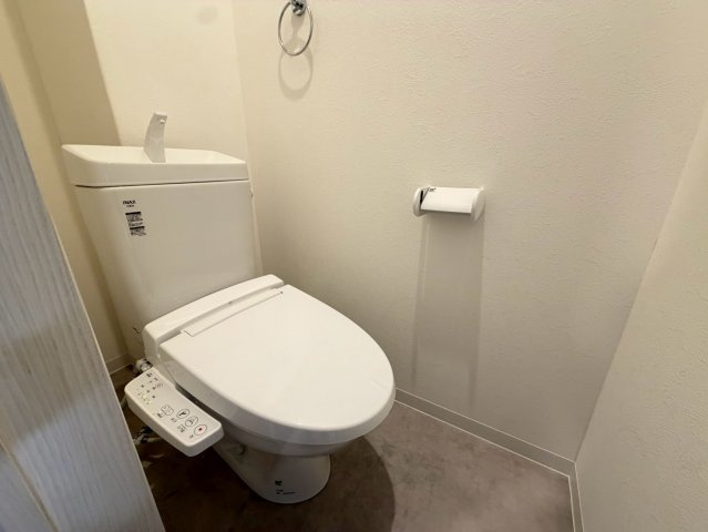 セレニティ小若江B棟のトイレ