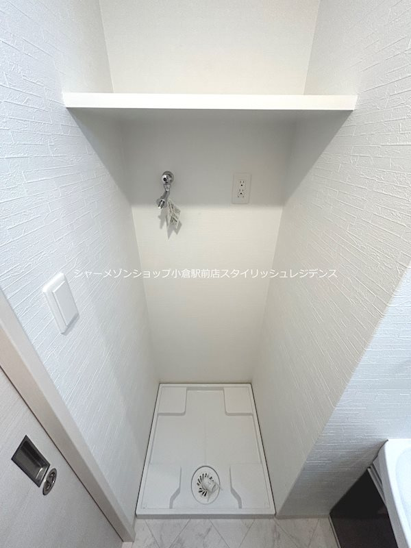 コンダクトレジデンスSHIMOJONOの洗面所