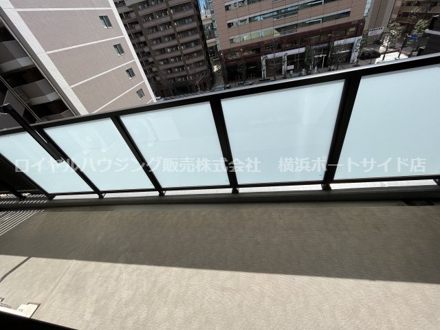 【バルコニー】